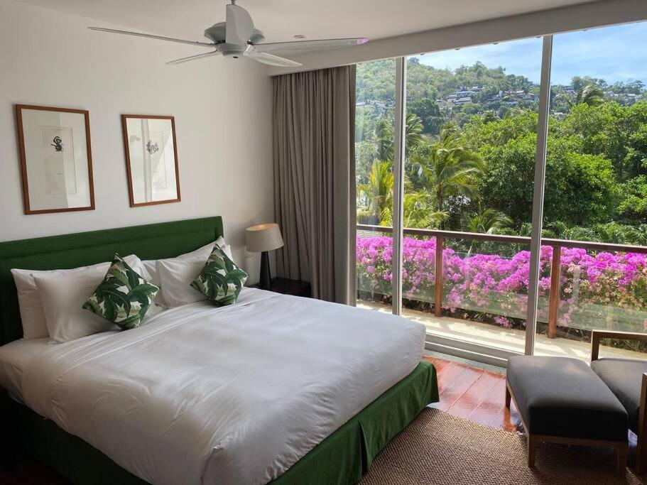 Beachfront 2 Bedroom Luxury Condo Chava Surin Exterior photo